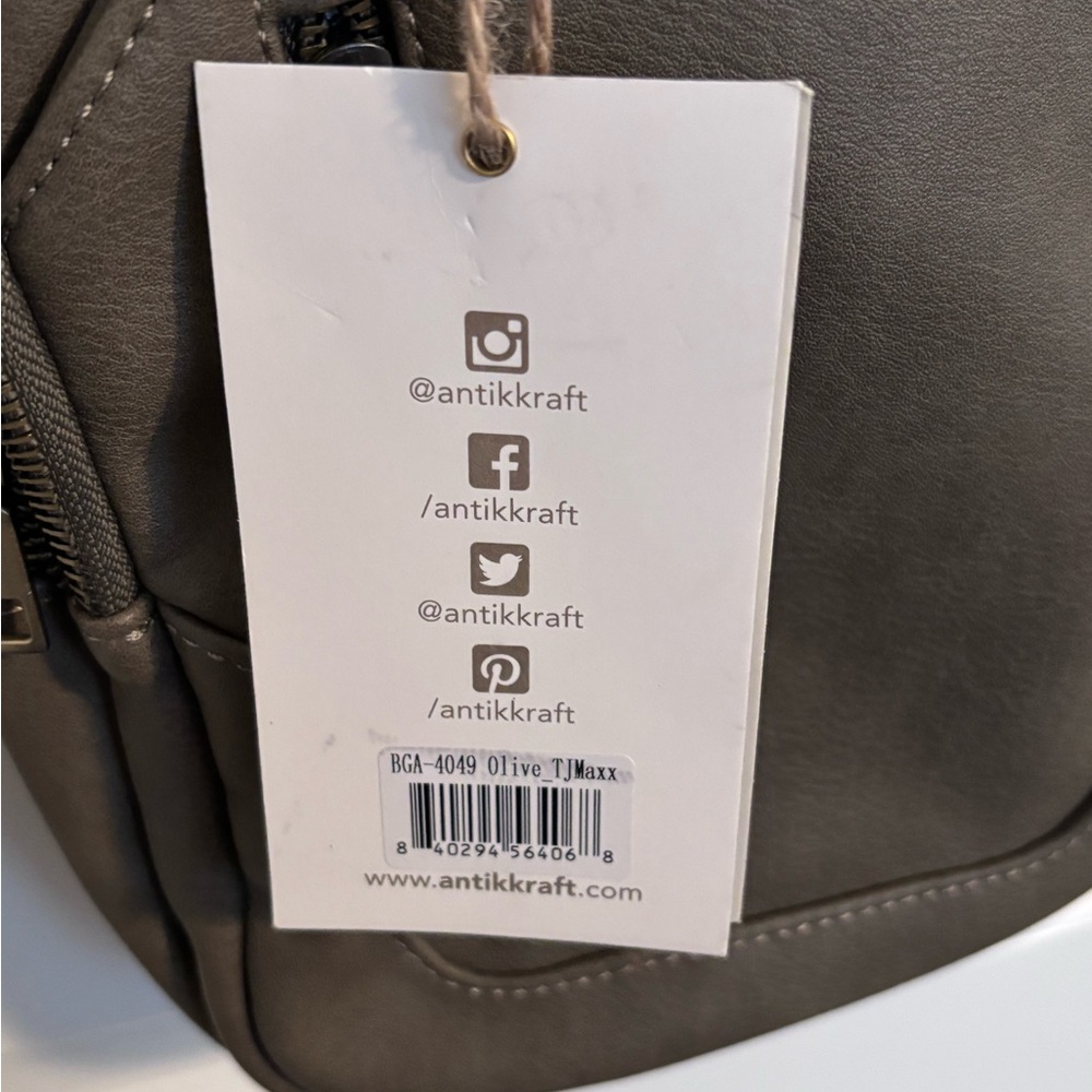 Antik Kraft | Adjustable Crossbody Sling Bag- Olive - Picture 5 of 5